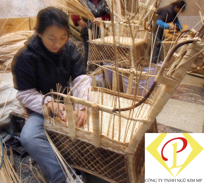 dung-dinh-ban-sat-wicker-2352